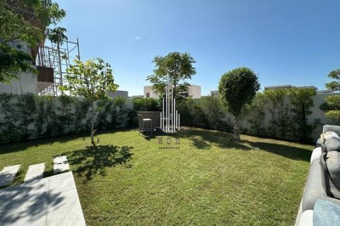 Villa in Ghantoot, Abu Dhabi, UAE 6 bedrooms, 745.5 sq.m. № 547201 - photo 3
