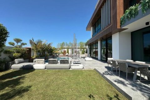 Villa in Ghantoot, Abu Dhabi, UAE 6 bedrooms, 745.5 sq.m. № 547201 - photo 1