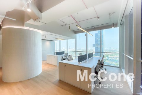 Kancelář v Sheikh Zayed Road, Dubai, SAE 170.01 m² Č.: 586951 - fotografie 1