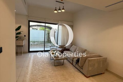 Shtëpi në qytet në Abu Dhabi, Emiratet e Bashkuara Arabe 2 dhoma gjumi, 118 m2. № 628728 - Foto 3