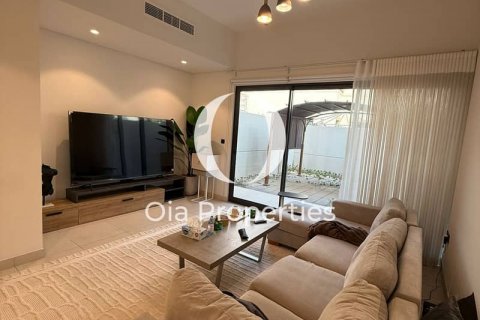 Shtëpi në qytet në Abu Dhabi, Emiratet e Bashkuara Arabe 2 dhoma gjumi, 118 m2. № 628728 - Foto 8