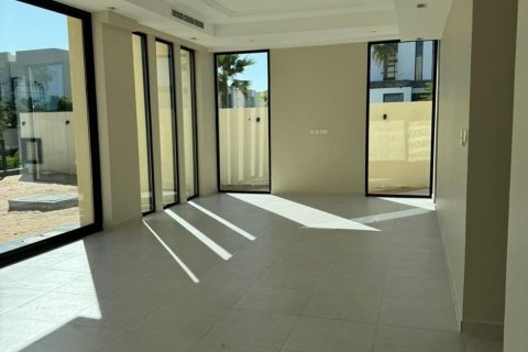 Komersyal na ari-arian sa Al Zorah, Ajman, UAE 3 silid-tulugan, 269 sq.m. № 594561 - larawan 3