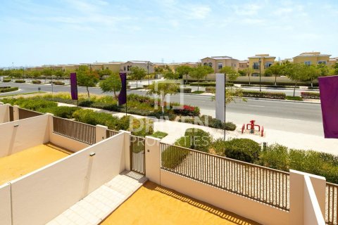 Řadový dům v Dubai Land, Dubai, SAE 3 ložnice, 204 m² Č.: 603099 - fotografie 14