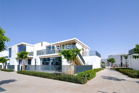 Arabian Ranches 3, Dubai, UAE의 임대용 빌라 침실 4개, 301제곱미터 번호 626765 - 사진 1