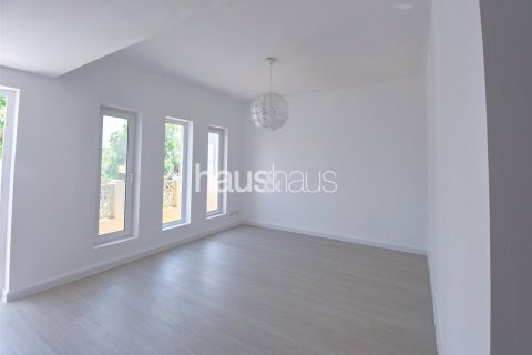 Villa para arrendamento em Arabian Ranches, Dubai, EAU 5 quartos, 450 m2 № 626761 - foto 6