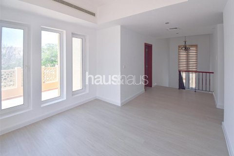 Villa para arrendamento em Arabian Ranches, Dubai, EAU 5 quartos, 450 m2 № 626761 - foto 7