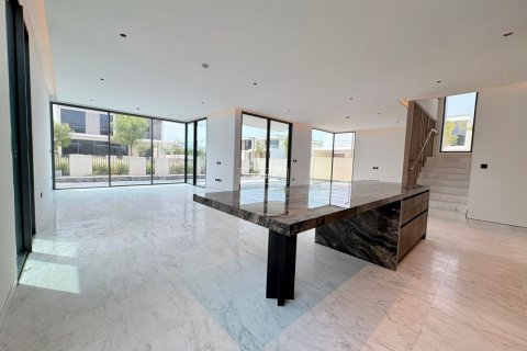 Vilë në Dubai, Emiratet e Bashkuara Arabe 5 dhoma gjumi, 577.5 m2. № 628795 - Foto 3