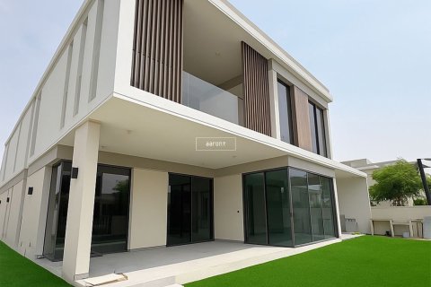 Vilë në Dubai, Emiratet e Bashkuara Arabe 5 dhoma gjumi, 577.5 m2. № 628795 - Foto 2