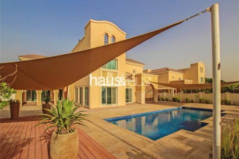 Dubai Sports City, UAE의 판매용 빌라 침실 6개, 760제곱미터 번호 625351 - 사진 2