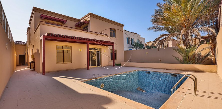 Vilă în Abu Dhabi, EAU 5 dormitoare, 534 mp. №615315