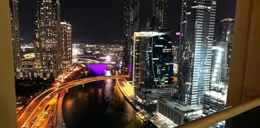 Business Bay, Dubai, UAE의 아파트 침실 2개, 118제곱미터 번호 578060