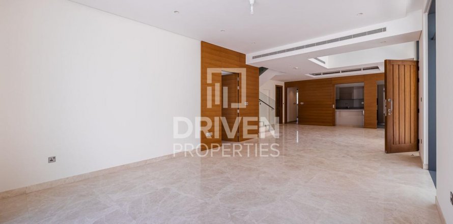 Vilë në Mohammed Bin Rashid City, Dubai, Emiratet e Bashkuara Arabe 4 dhoma gjumi, 390 m2. № 602643
