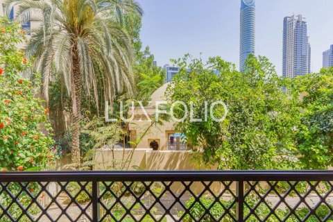 Apartment in Old Town, Dubai, UAE 3 bedrooms, 164 sq.m. № 627423 - photo 11