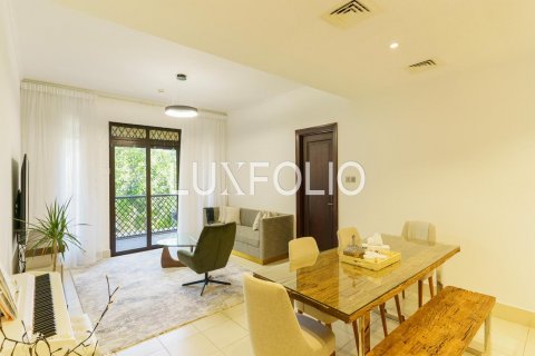 Apartment in Old Town, Dubai, UAE 3 bedrooms, 164 sq.m. № 627423 - photo 2