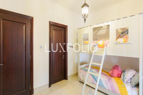 Apartment in Old Town, Dubai, UAE 3 bedrooms, 164 sq.m. № 627423 - photo 9