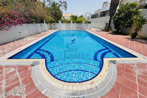 Villa in affitto a Jumeirah, Dubai, EAU 4 camere da letto, 325.2 mq. № 632027 - foto 19