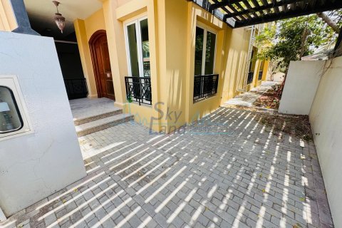Villa in affitto a Jumeirah, Dubai, EAU 4 camere da letto, 325.2 mq. № 632027 - foto 4