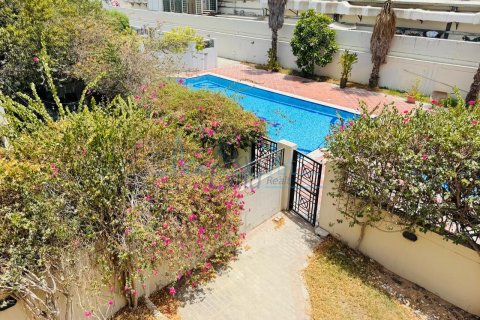 Villa in affitto a Jumeirah, Dubai, EAU 4 camere da letto, 325.2 mq. № 632027 - foto 26