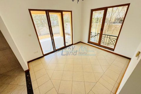 Villa in affitto a Jumeirah, Dubai, EAU 4 camere da letto, 325.2 mq. № 632027 - foto 14