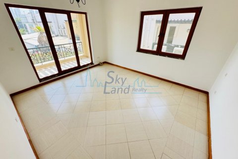 Villa in affitto a Jumeirah, Dubai, EAU 4 camere da letto, 325.2 mq. № 632027 - foto 21