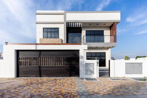 Komerční nemovitost na Yas Island, Abu Dhabi, SAE 5 ložnice, 510 m² Č.: 543663 - fotografie 1