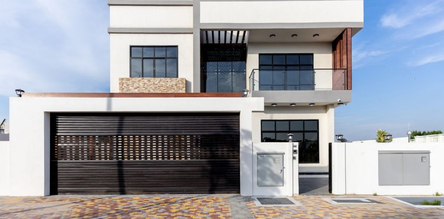 Komerční nemovitost na Yas Island, Abu Dhabi, SAE 5 ložnice, 510 m² Č.: 543663