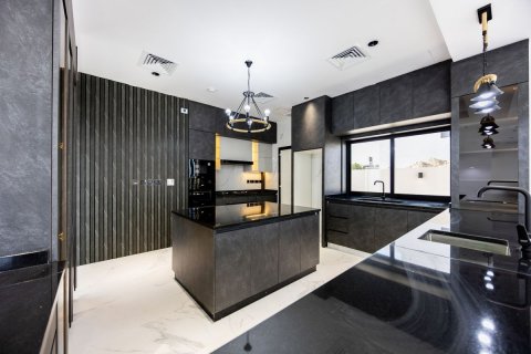 Komerční nemovitost na Yas Island, Abu Dhabi, SAE 5 ložnice, 510 m² Č.: 543663 - fotografie 10