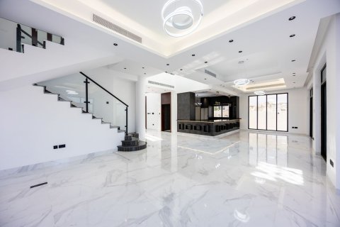 Komerční nemovitost na Yas Island, Abu Dhabi, SAE 5 ložnice, 510 m² Č.: 543663 - fotografie 15
