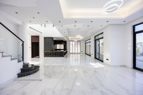 Komerční nemovitost na Yas Island, Abu Dhabi, SAE 5 ložnice, 510 m² Č.: 543663 - fotografie 16