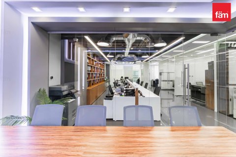 Office in Business Bay, Dubai, UAE 181.7 sq.m. № 622857 - photo 10
