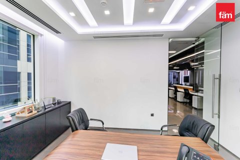 Office in Business Bay, Dubai, UAE 181.7 sq.m. № 622857 - photo 29