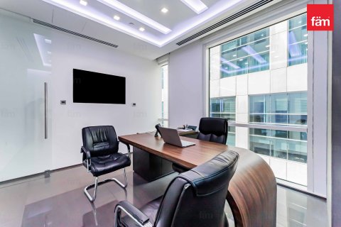 Office in Business Bay, Dubai, UAE 181.7 sq.m. № 622857 - photo 12