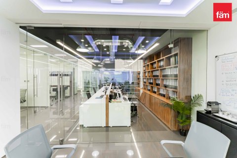 Office in Business Bay, Dubai, UAE 181.7 sq.m. № 622857 - photo 7