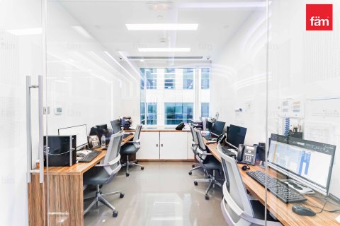 Office in Business Bay, Dubai, UAE 181.7 sq.m. № 622857 - photo 22
