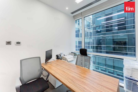 Office in Business Bay, Dubai, UAE 181.7 sq.m. № 622857 - photo 14