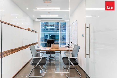 Office in Business Bay, Dubai, UAE 181.7 sq.m. № 622857 - photo 15