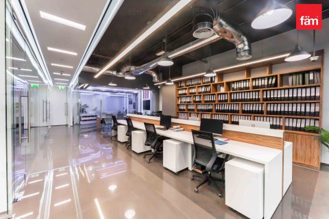 Office in Business Bay, Dubai, UAE 181.7 sq.m. № 622857 - photo 24