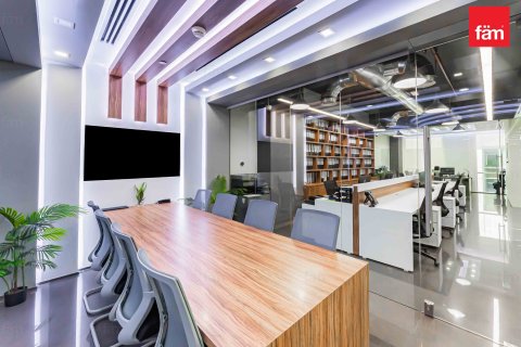 Office in Business Bay, Dubai, UAE 181.7 sq.m. № 622857 - photo 8