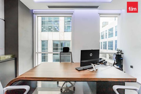 Office in Business Bay, Dubai, UAE 181.7 sq.m. № 622857 - photo 26