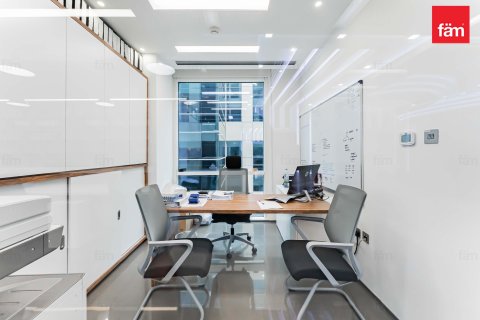Office in Business Bay, Dubai, UAE 181.7 sq.m. № 622857 - photo 23