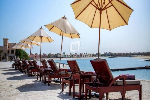 Byt v Al Hamra Village, Ras Al Khaimah, SAE 2 ložnice, 122 m² Č.: 592106 - fotografie 9