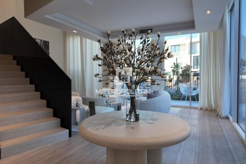 Townhouse in Al Barari, Dubai, UAE 4 bedrooms, 459 sq.m. № 592035 - photo 21