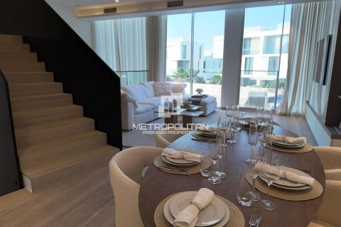 Townhouse in Al Barari, Dubai, UAE 4 bedrooms, 459 sq.m. № 592035 - photo 6