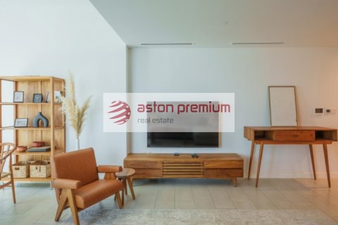 Apartment in Jumeirah Beach Residence, Dubai, UAE 2 bedrooms, 131.1 sq.m. № 624015 - photo 2