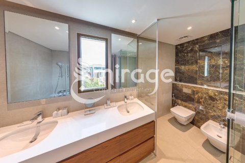 Villa in Abu Dhabi, UAE 6 bedrooms, 811 sq.m. № 596911 - photo 10