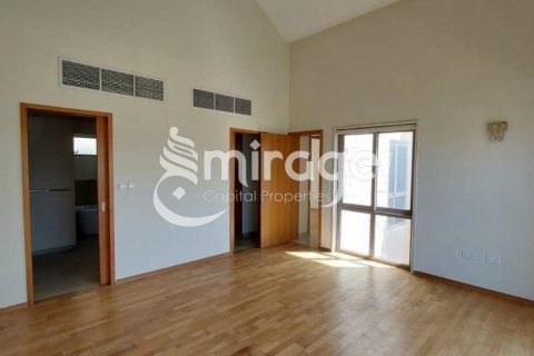 Řadový dům v Al Raha Gardens, Abu Dhabi, SAE 5 ložnice, 400.6 m² Č.: 597358 - fotografie 4