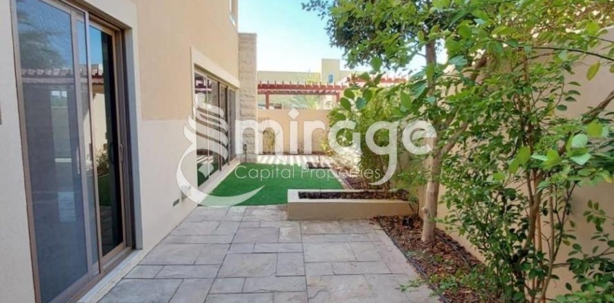 Řadový dům v Al Raha Gardens, Abu Dhabi, SAE 5 ložnice, 400.6 m² Č.: 597358