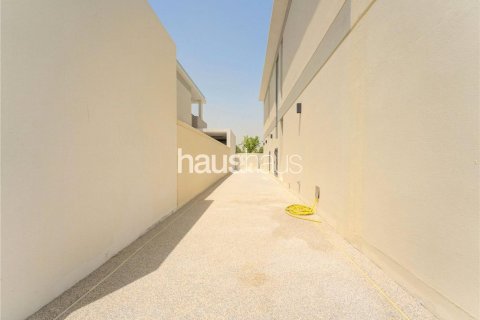 Vilë në Tilal Al Ghaf, Dubai, Emiratet e Bashkuara Arabe 4 dhoma gjumi, 361 m2. № 625490 - Foto 23