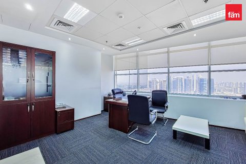 Commercial property in Dubai, UAE 1128.4 sq.m. № 585503 - photo 19