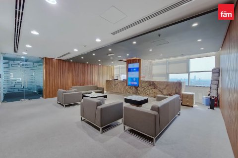 Commercial property in Dubai, UAE 1128.4 sq.m. № 585503 - photo 6